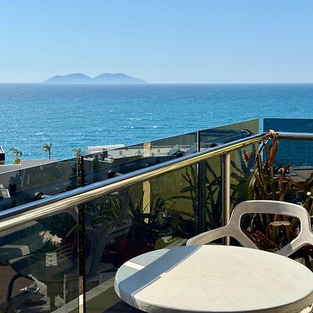 Spectacular Seaview Apartment Vlore Luaran gambar
