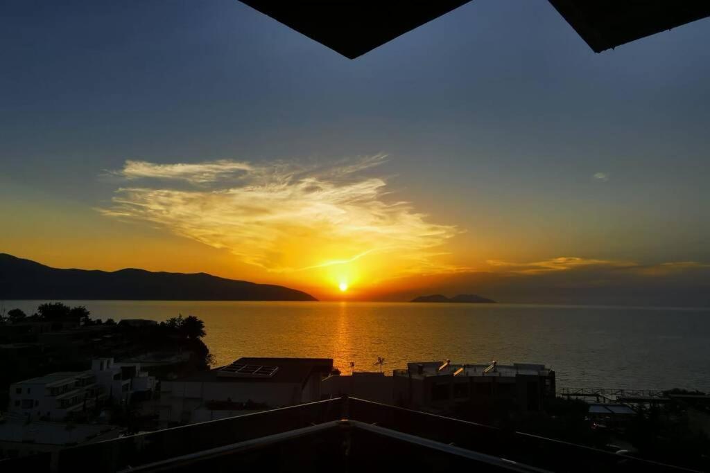 Spectacular Seaview Apartment Vlore Luaran gambar