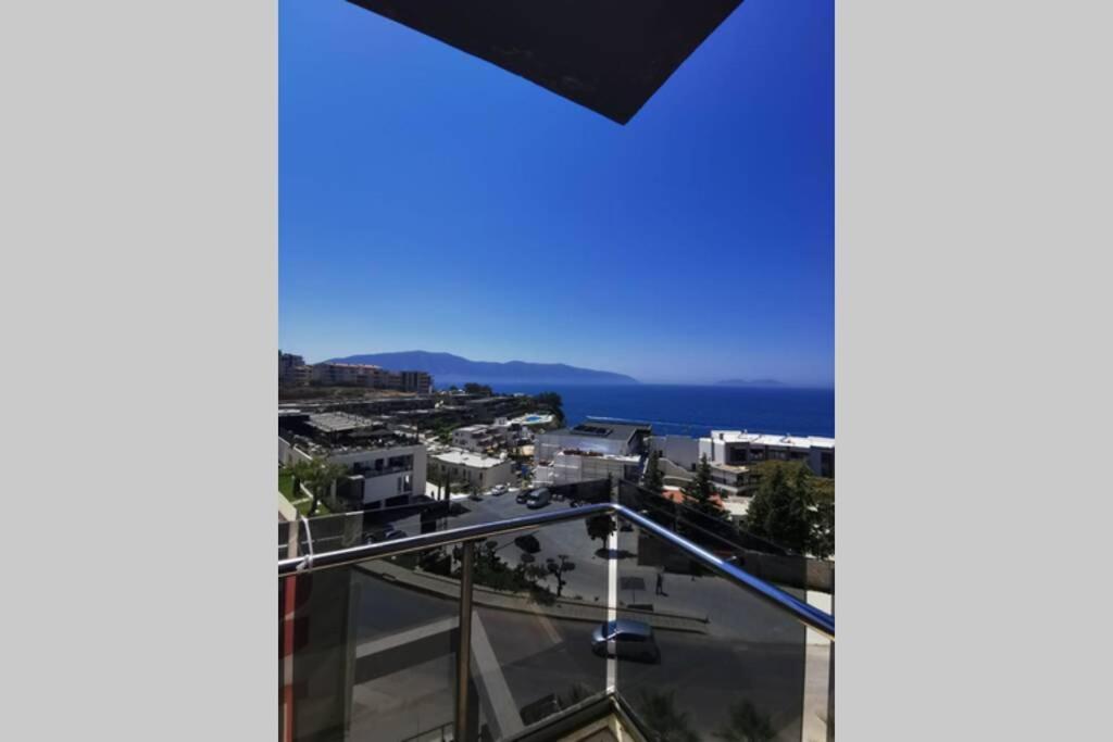 Spectacular Seaview Apartment Vlore Luaran gambar