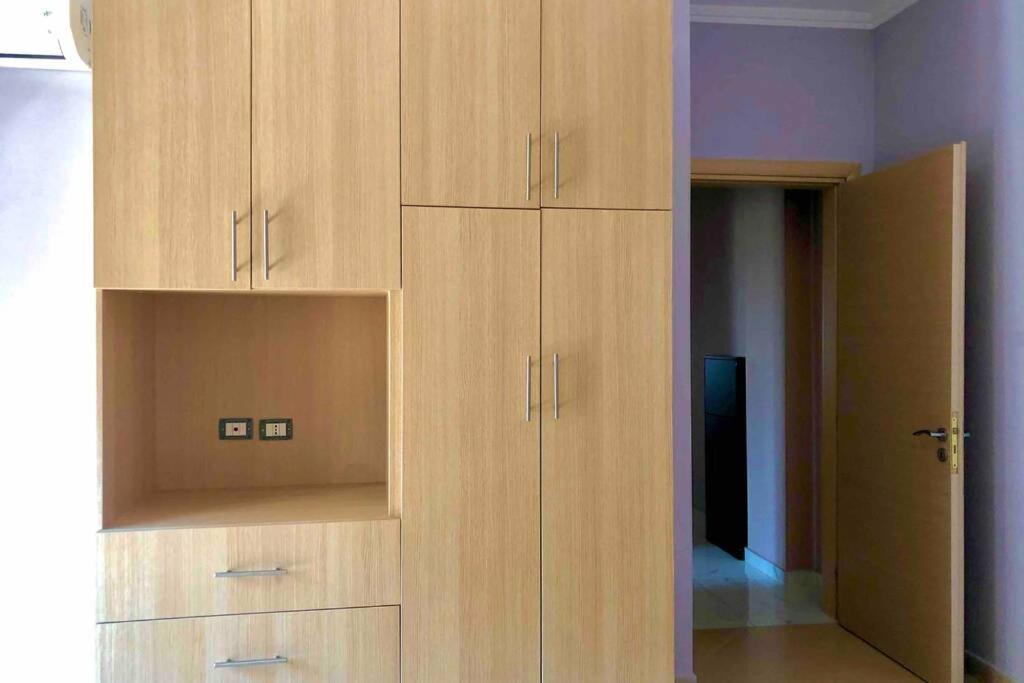 Spectacular Seaview Apartment Vlore Luaran gambar