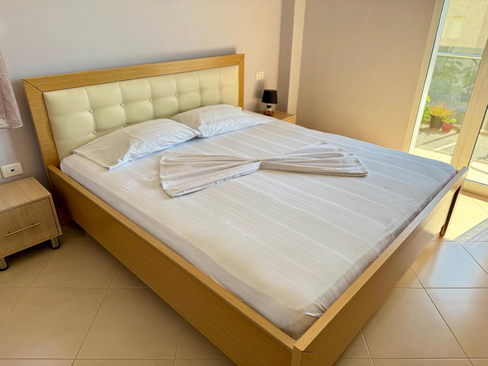 Spectacular Seaview Apartment Vlore Luaran gambar