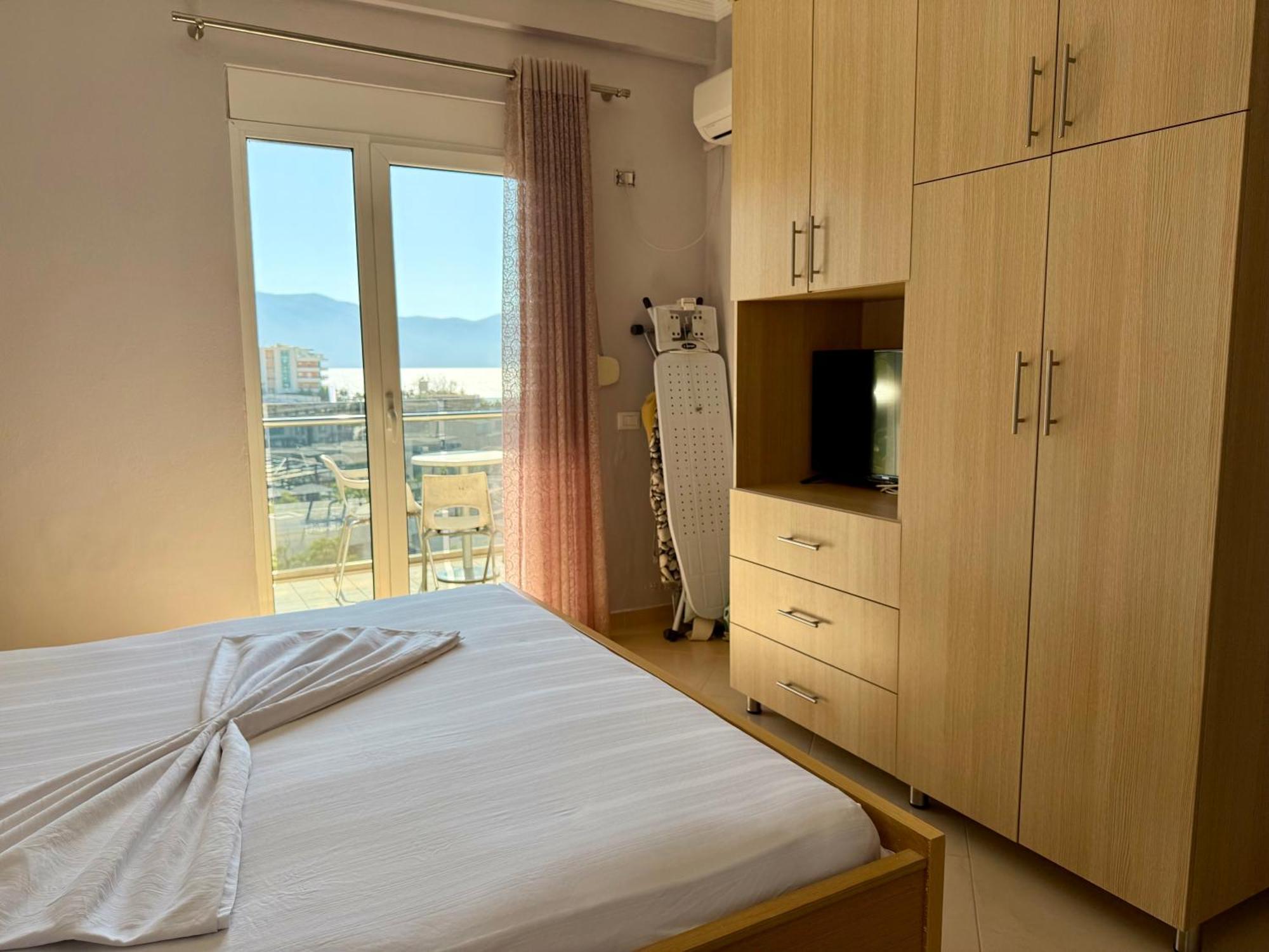 Spectacular Seaview Apartment Vlore Luaran gambar